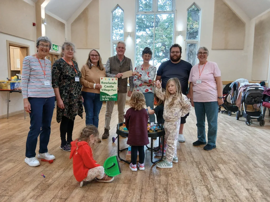 £250 donation to St. John’s Little Fishes